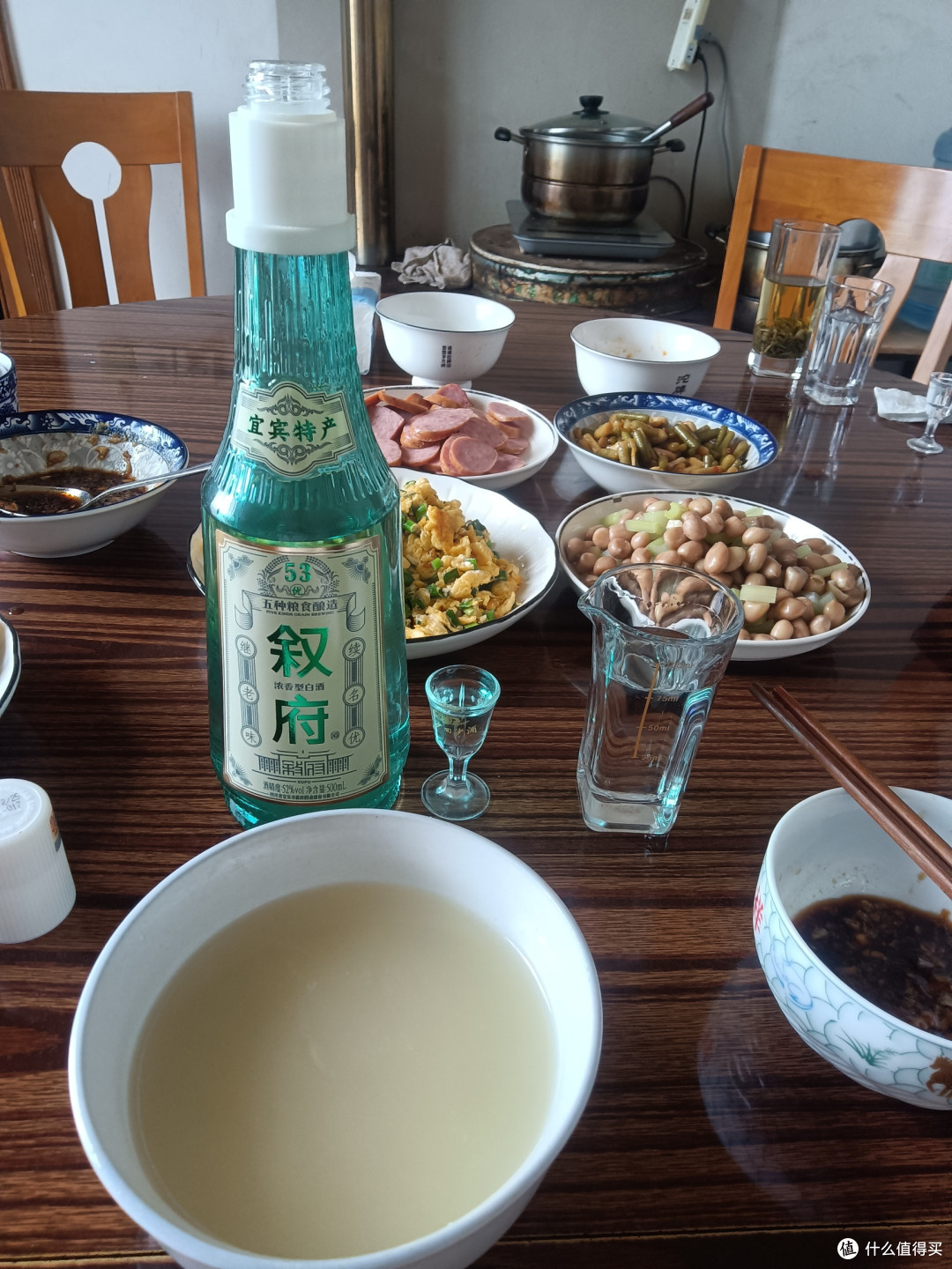 今晚喝叙府白盖,一款不错的光瓶口粮酒