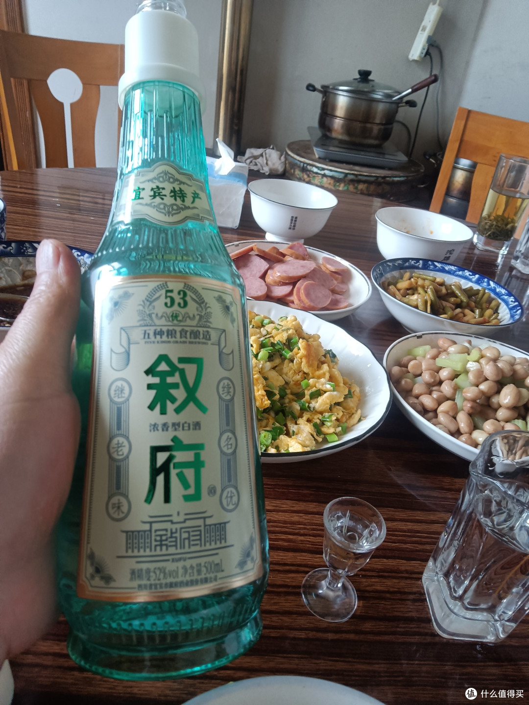 今晚喝叙府白盖,一款不错的光瓶口粮酒