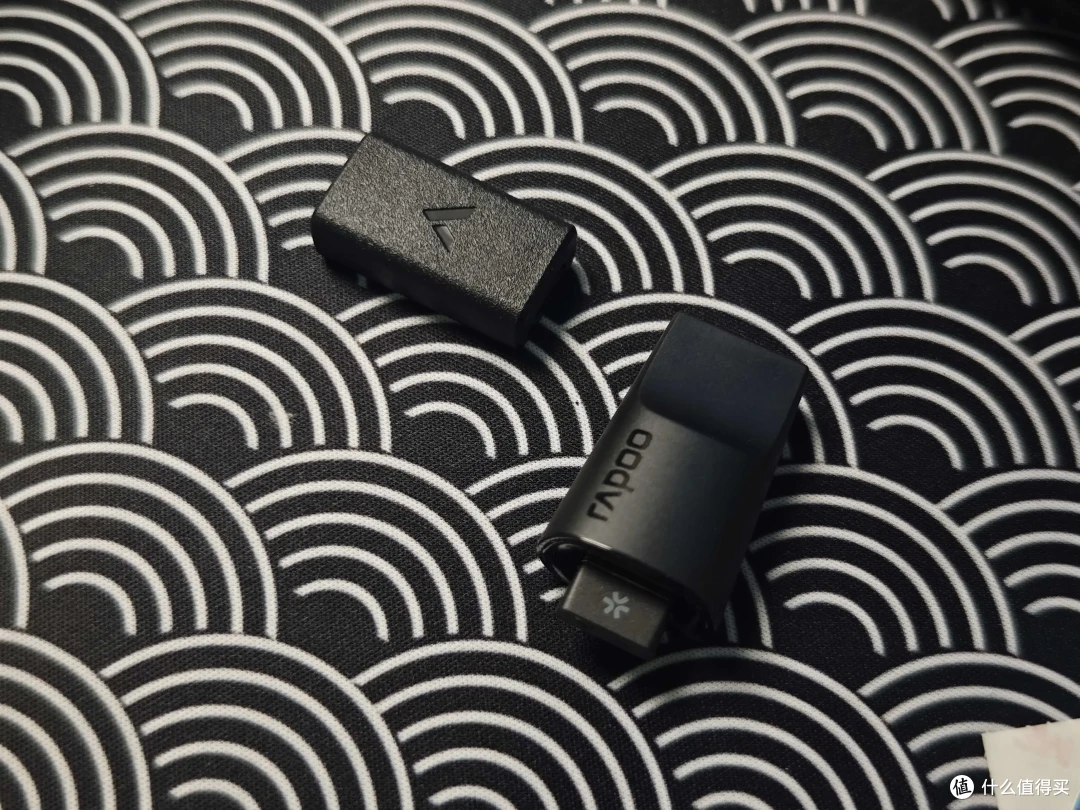性价比最高的3950 鼠标?全新龙骨结构,大小手通吃的雷柏VT3V2