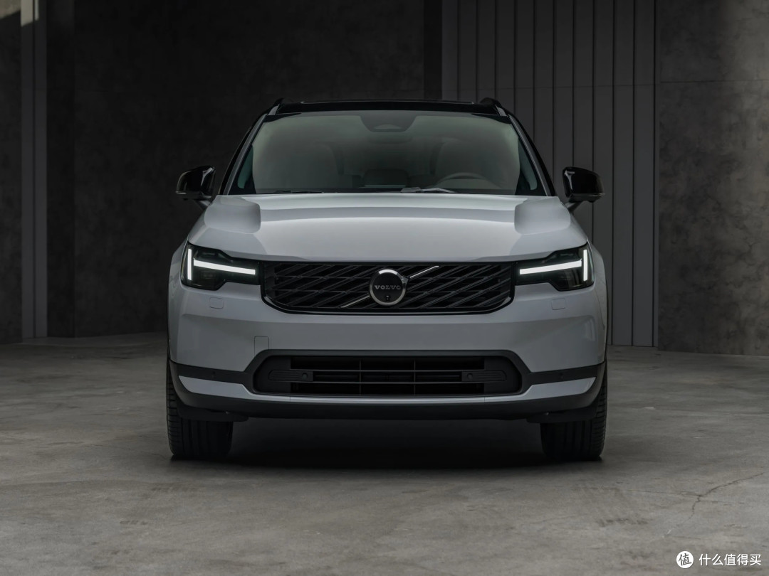 沃尔沃40系列重大升级来了,XC40、EX40、EC40齐焕新