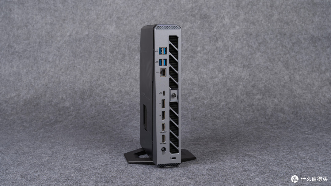 ROG 魔霸9 Mini深度评测:不到万元的3L钢炮,同配置游戏本咋打?