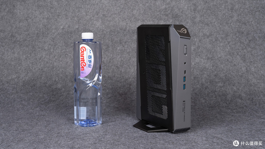 ROG 魔霸9 Mini深度评测:不到万元的3L钢炮,同配置游戏本咋打?