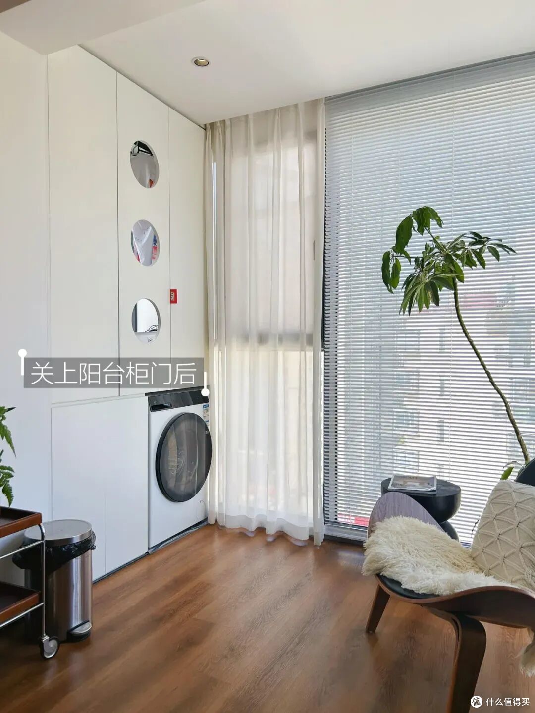 被网友的「阳台晾衣法」惊呆了，整洁不挡光还高级，我怎么没想到