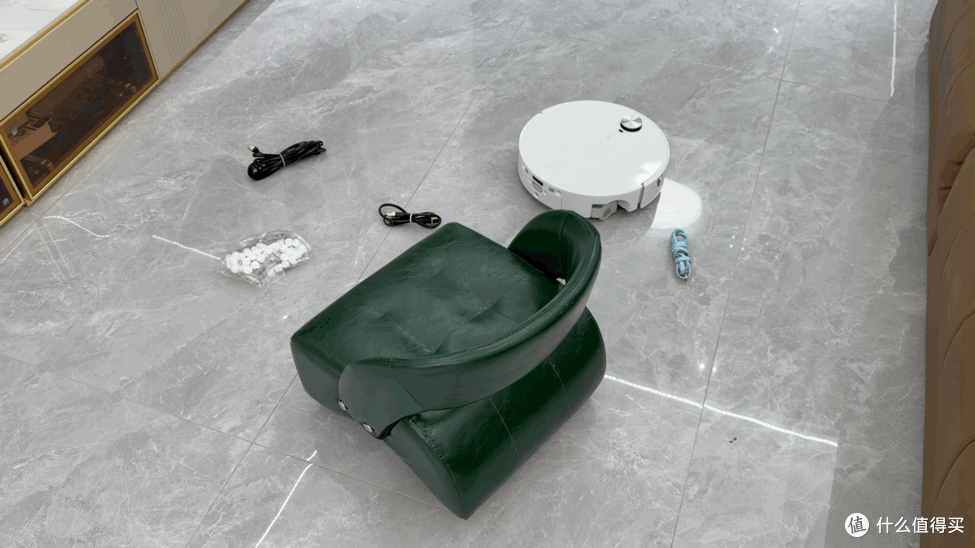 四猫家庭实测石头P30 Pro:猫毛猫砂满地跑,日常清洁能省多少事