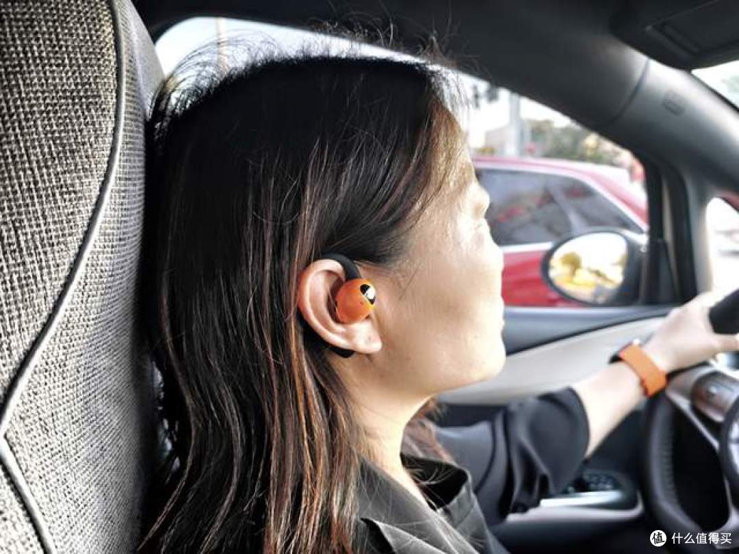 忘带手机也不慌,动嘴就能查、记、买、打车,光帆AI全感穿戴体验