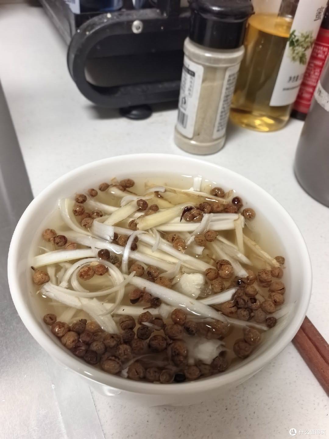 入秋第一顿水饺,芹菜猪肉馅这么调才爆汁,附全流程教程