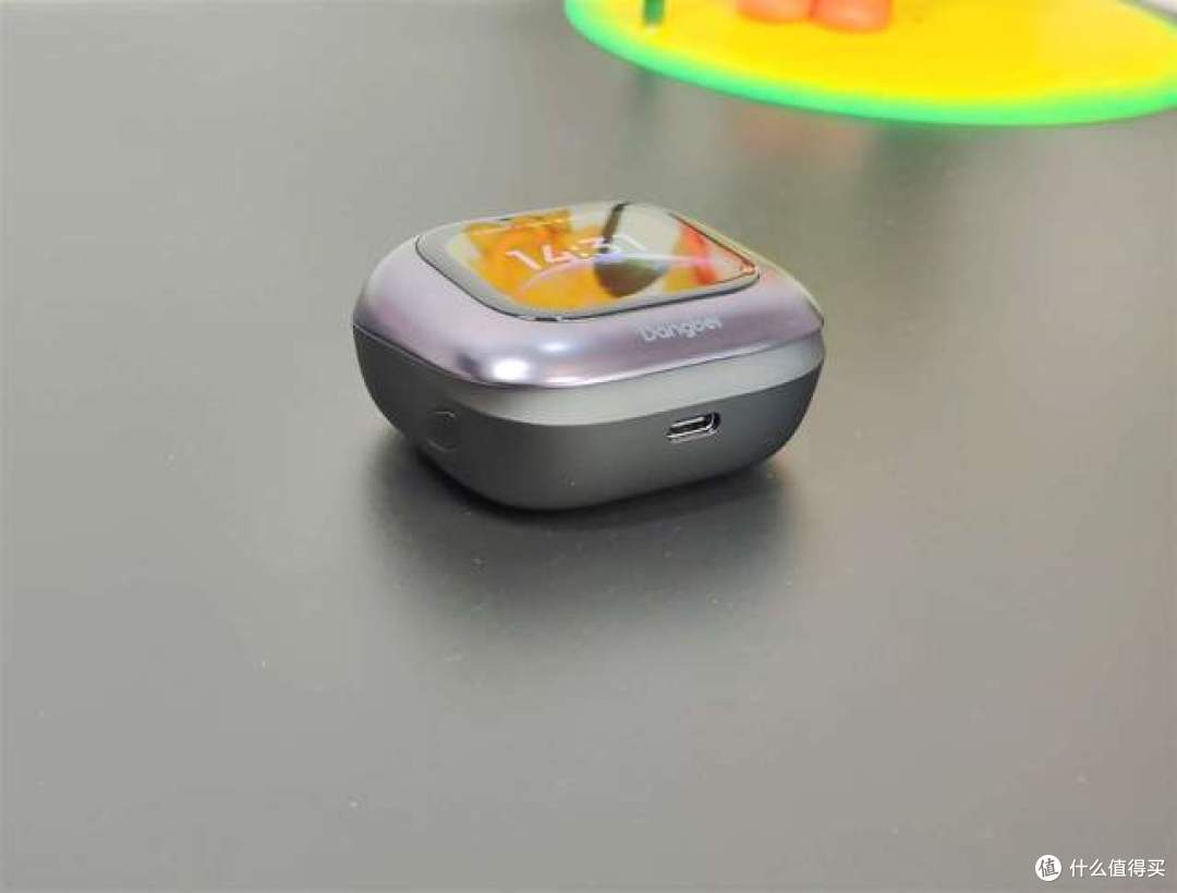千元耳机是智商税？开箱当贝Air 1S，我被这块AMOLED妙控屏打脸了