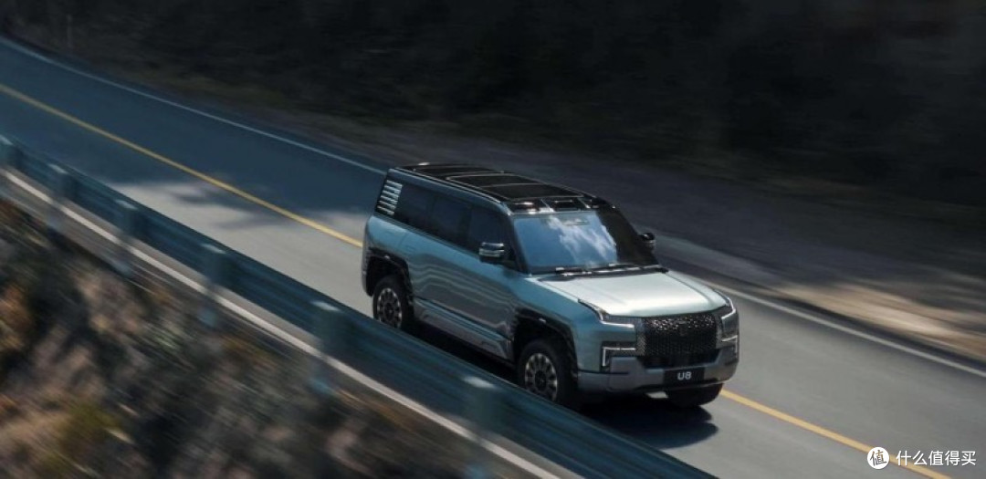 百万级硬派越野与五十万级豪华SUV:仰望U8和问界M9差异解析