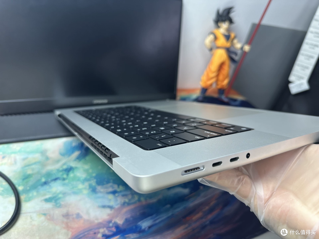 3999元16寸无头骑士，美版M1 Pro带锁是坑还是宝