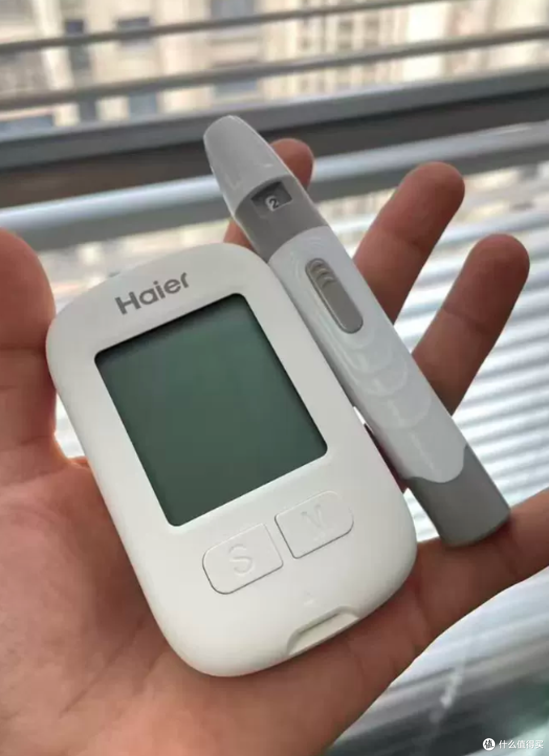 海尔A606血糖仪值不值得买？四电极加氧化酶试纸配置拆解