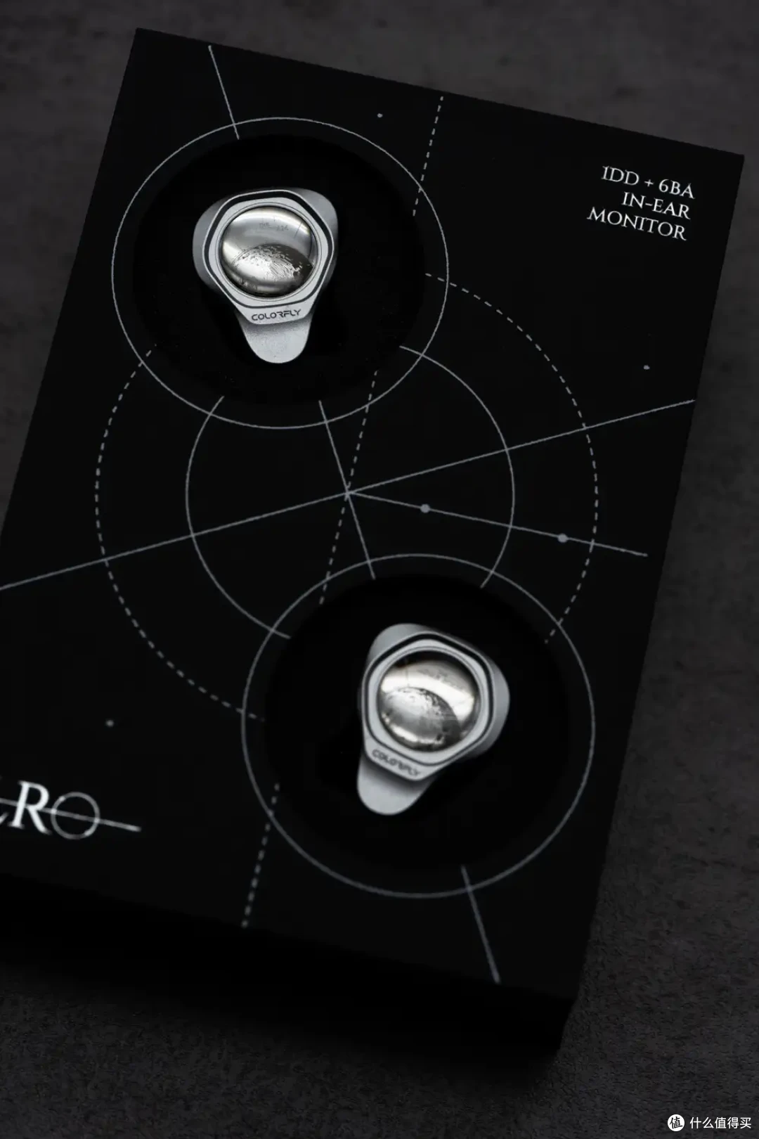 颜值与声音双赢——简评七彩虹Lunar Roam「月球漫步」