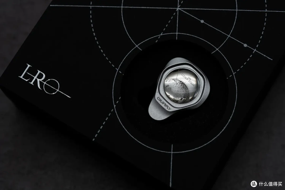 颜值与声音双赢——简评七彩虹Lunar Roam「月球漫步」