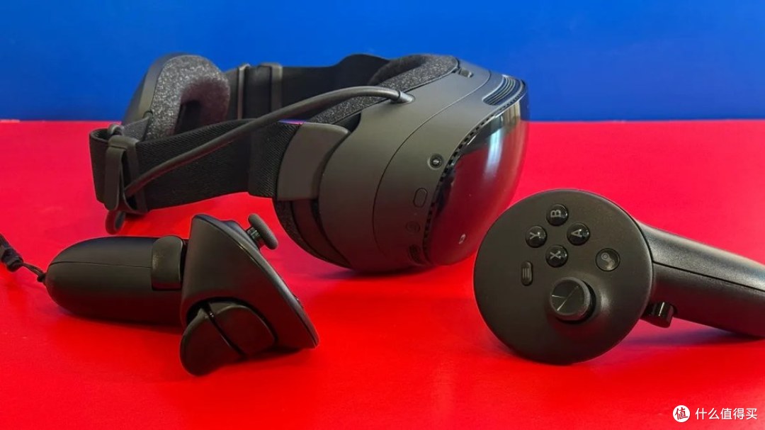 2026 年 9 月 14 日,Valve 首款 VR 头显 Steam Frame 上市,256GB 版本定价 1,059 美元。CNET 评测配图。
