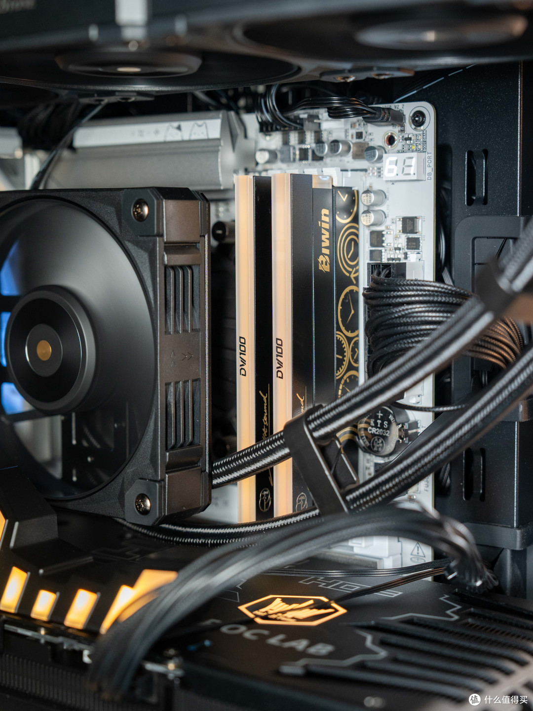 二次元必备!技嘉B850 AORUS ELITE-P ICE雕妹主板测评