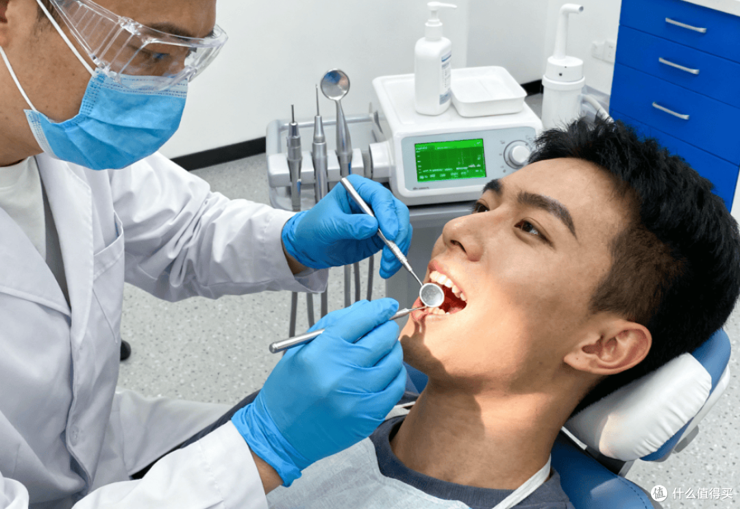 一张嘴一股下水道味儿？别靠口香糖硬撑了，男人的体面从口气开始