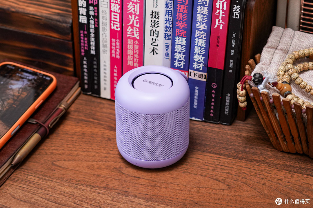 奥睿科便携音箱评测：巴掌大、27 小时续航，桌面与轻户外通吃