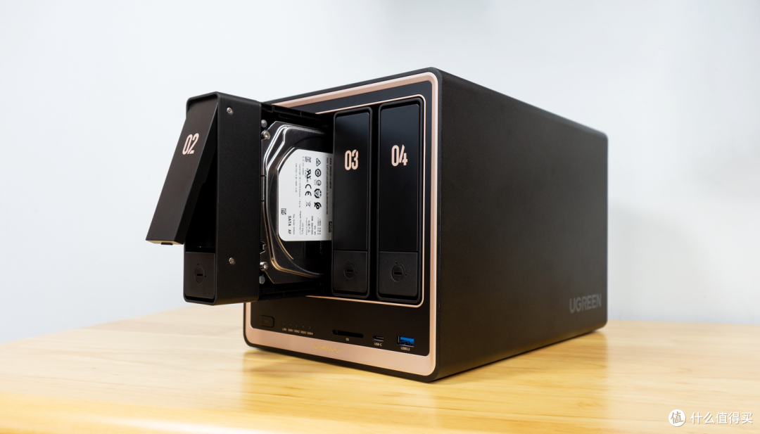 绿联DXP4800 GT搭建私有资源站:先用好原生套件,再玩容器拓展