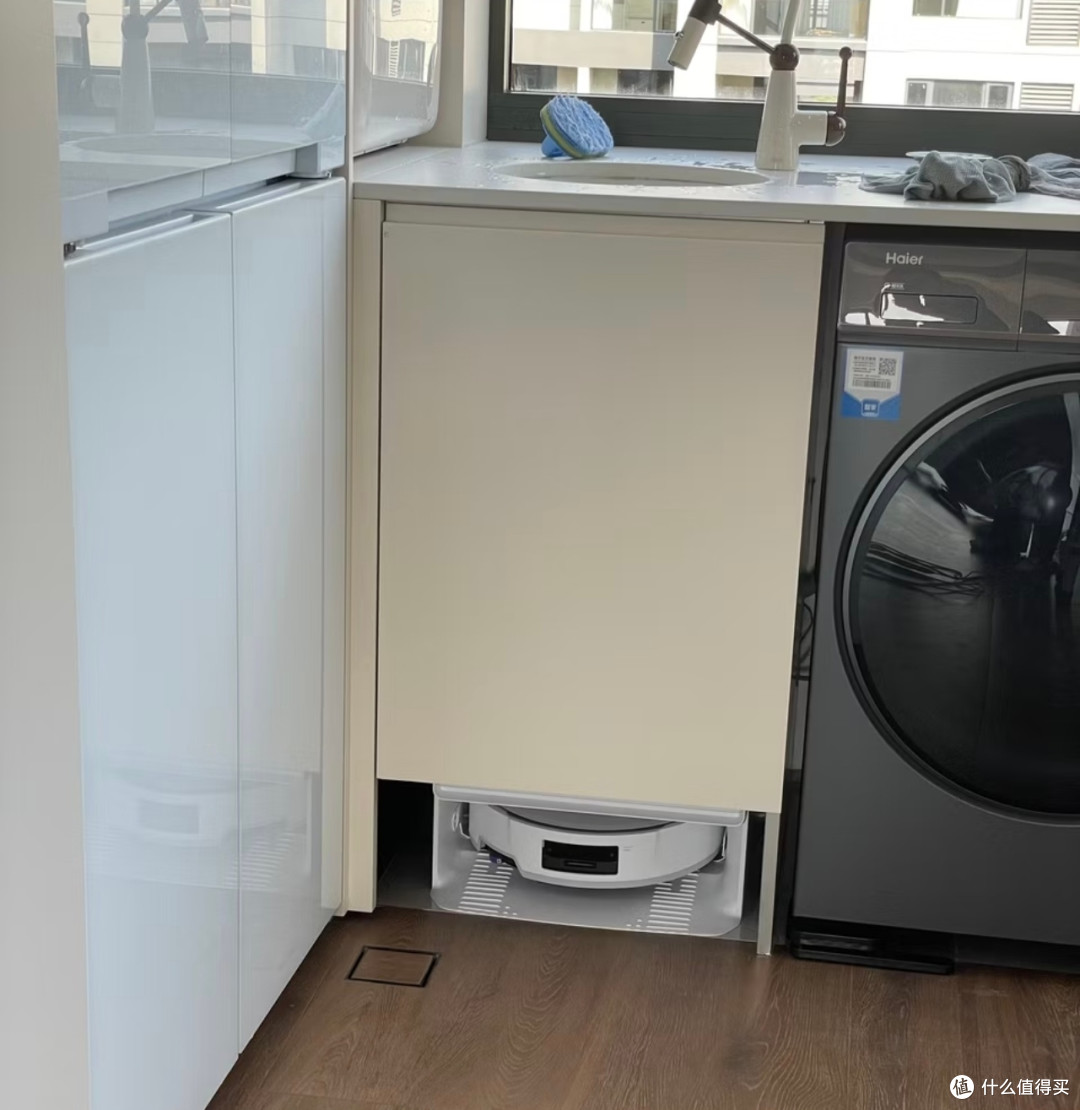 云鲸JXUltra深度实测:超薄机身+热水履带拖地,同价位性价比黑马