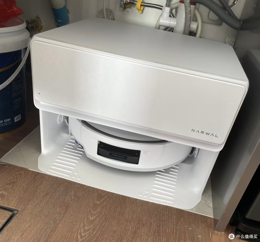 云鲸JXUltra深度实测:超薄机身+热水履带拖地,同价位性价比黑马
