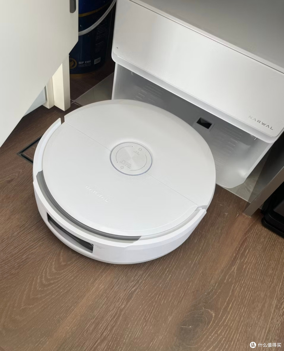 云鲸JXUltra深度实测:超薄机身+热水履带拖地,同价位性价比黑马