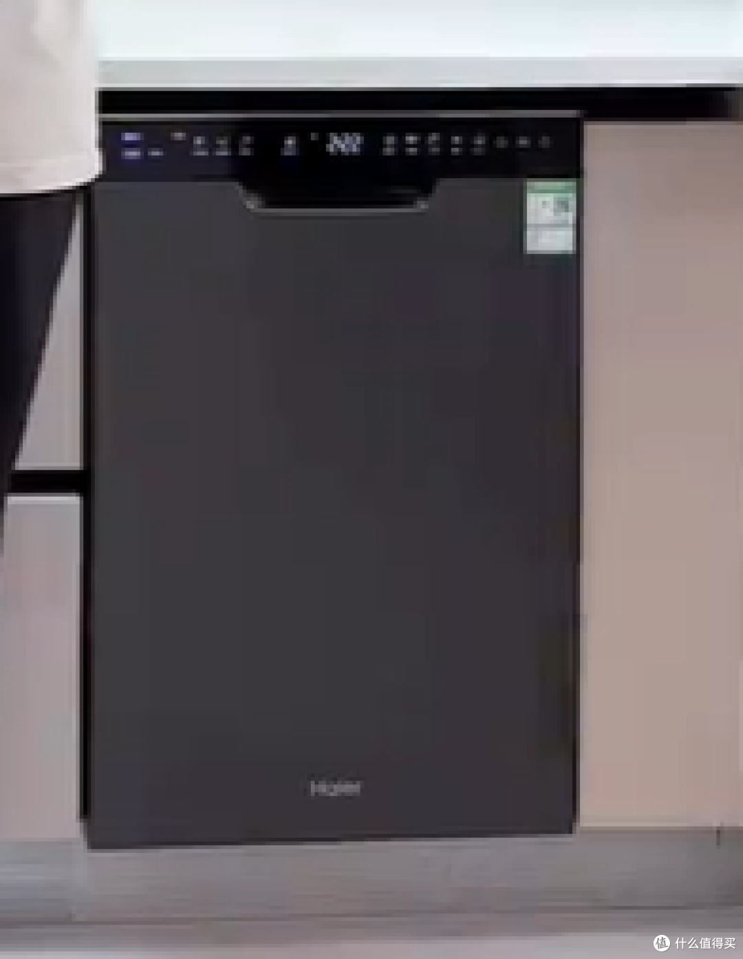 热门灶下洗碗机：慧曼b2PRO-65与海尔 Z11Max的参数对比
