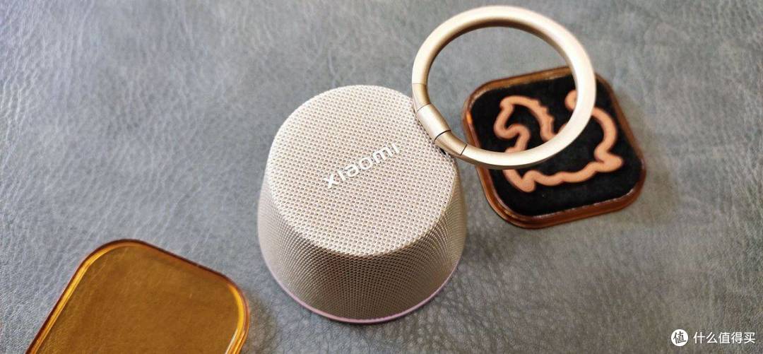Xiaomi蓝牙音箱磁吸版上新啦!轻巧便携颜值高,小身材享澎湃