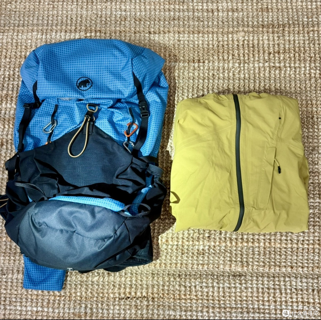Mammut ducan 32 迪卡侬MH500light冲锋衣