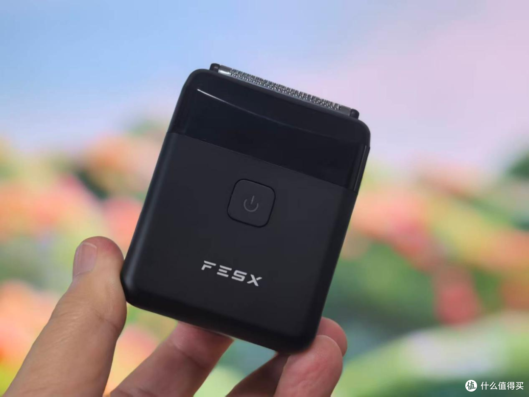 实测 FESX 剃须刀,进口五刀头 18000 转,百元档位硬核配置绝了