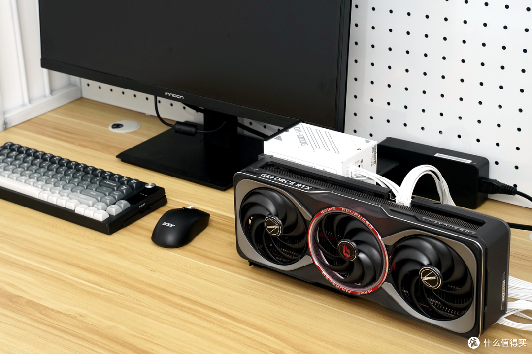 RTX 5080损耗多少？EXP GDC OCuP4V2 OCuLink显卡坞开箱评测