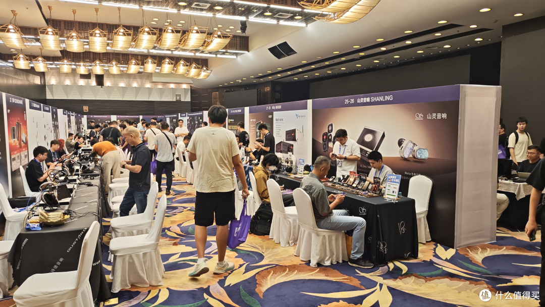 北京耳机展逛展实录|HiFi发烧友线下集结,旗舰新品扎堆亮相