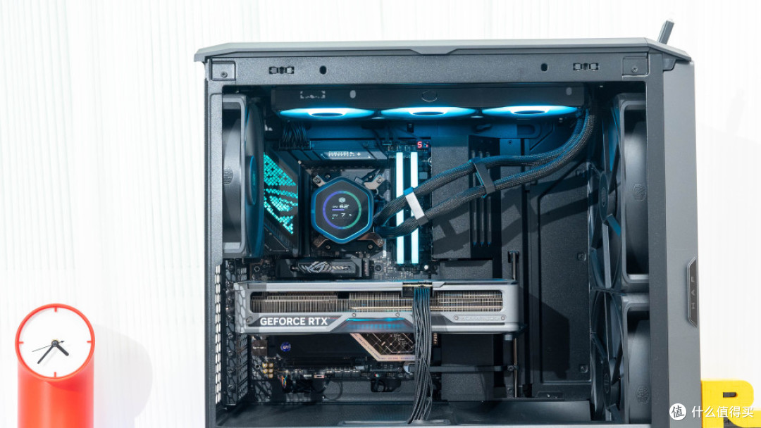 可变风冷:9850X3D+ROG STRIX X870E-E NEO+酷冷HAF II 500装机