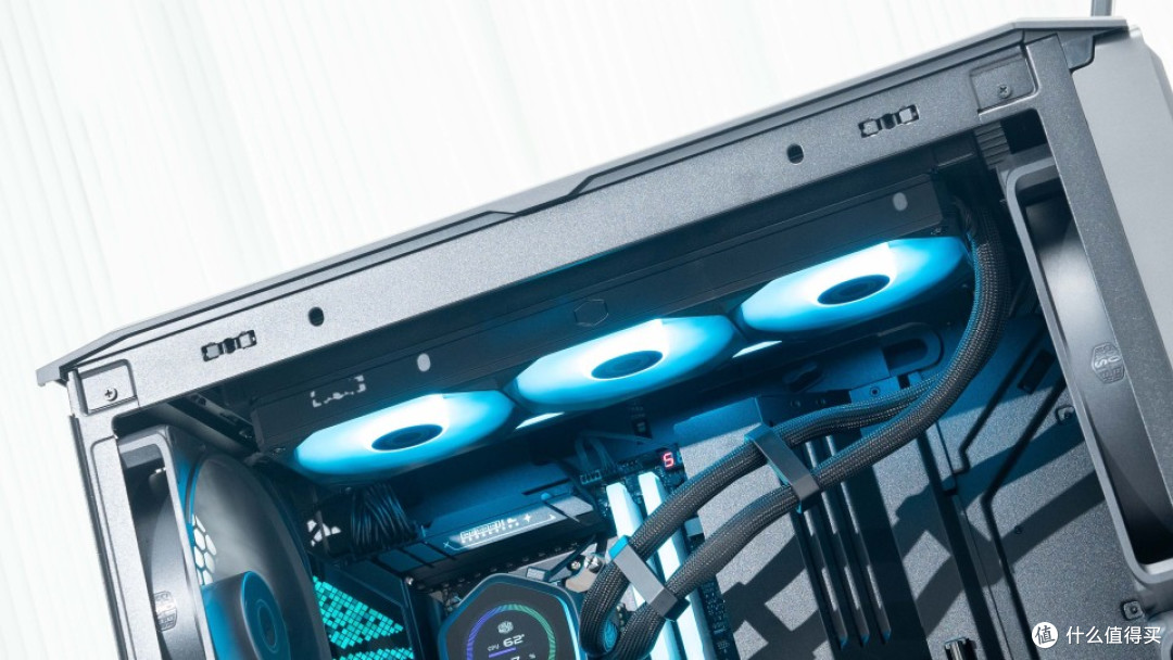 可变风冷:9850X3D+ROG STRIX X870E-E NEO+酷冷HAF II 500装机