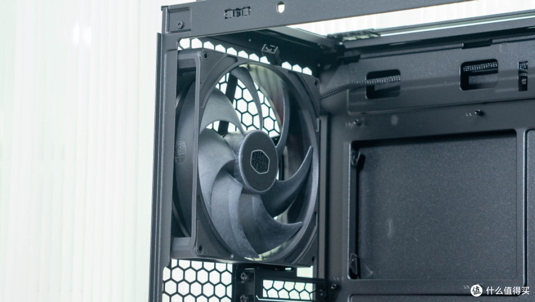 可变风冷:9850X3D+ROG STRIX X870E-E NEO+酷冷HAF II 500装机