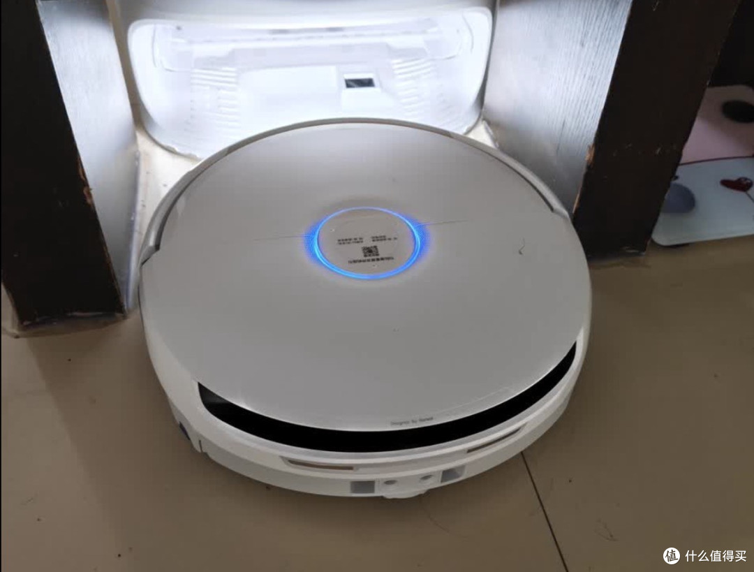 云鲸JX水箱版——回南天也可以实现光脚自由的扫地机。