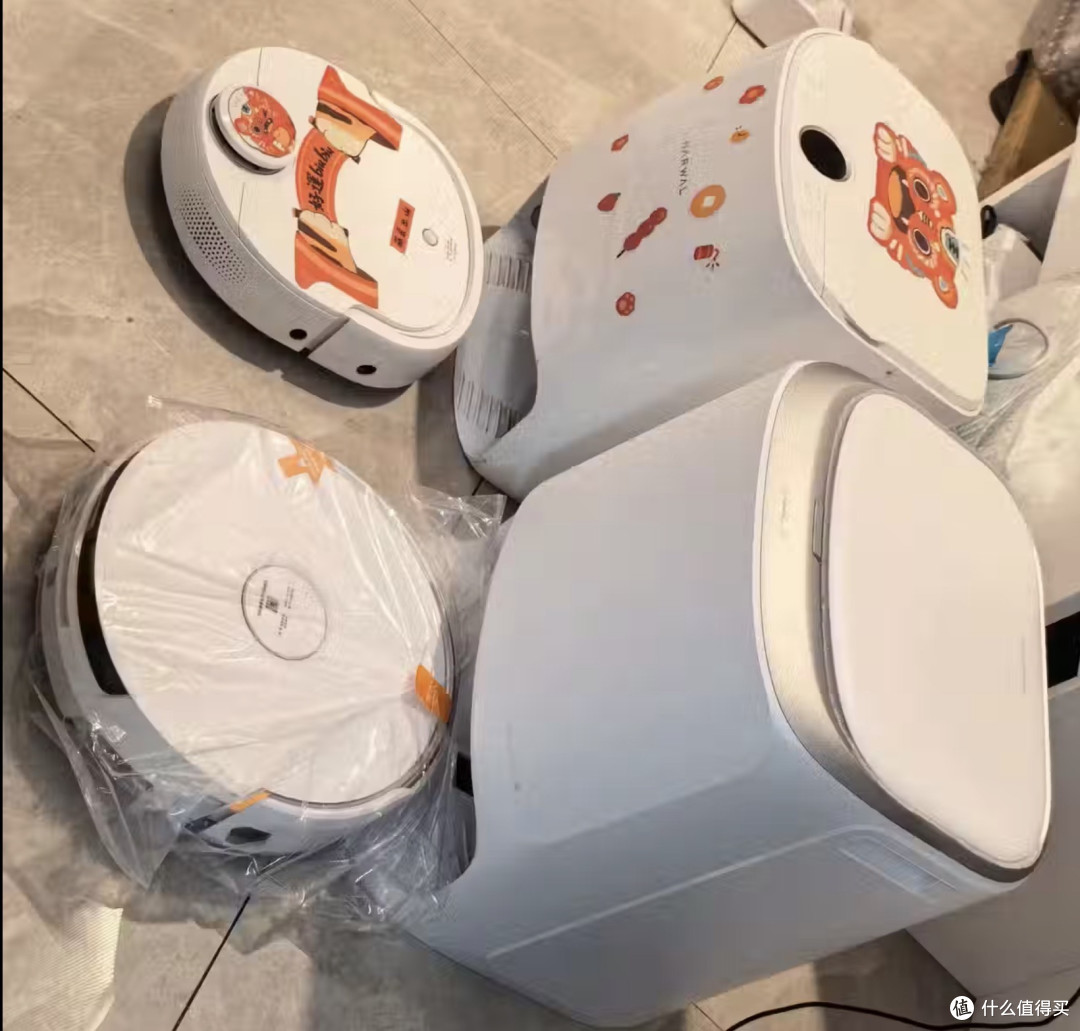 云鲸JX十周年限定水箱实测｜宽幅热活水履带，十周年旗舰清洁体验