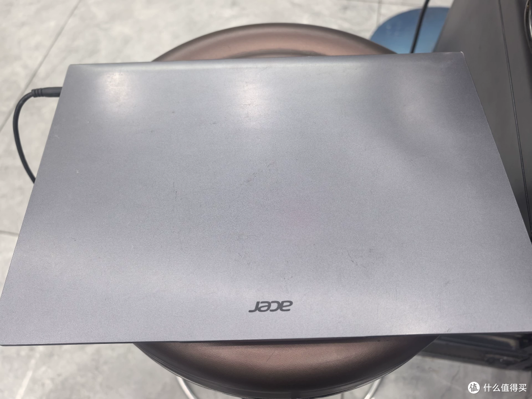 1350元宏碁i3-N305处理器 16+512G二手本 屏幕系统藏雷