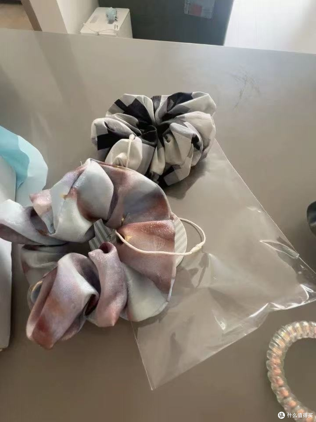 烫金暗花大肠发圈 复古优雅不撞款