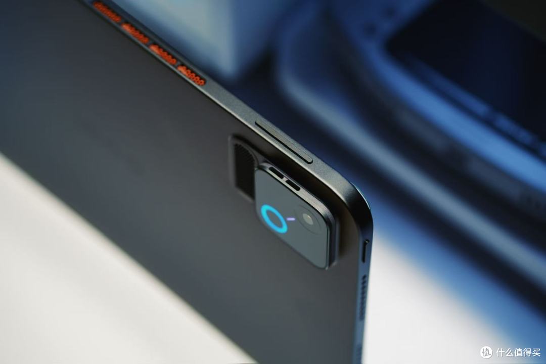 iQOO Pad Ultra 上手,把电竞是收进掌心