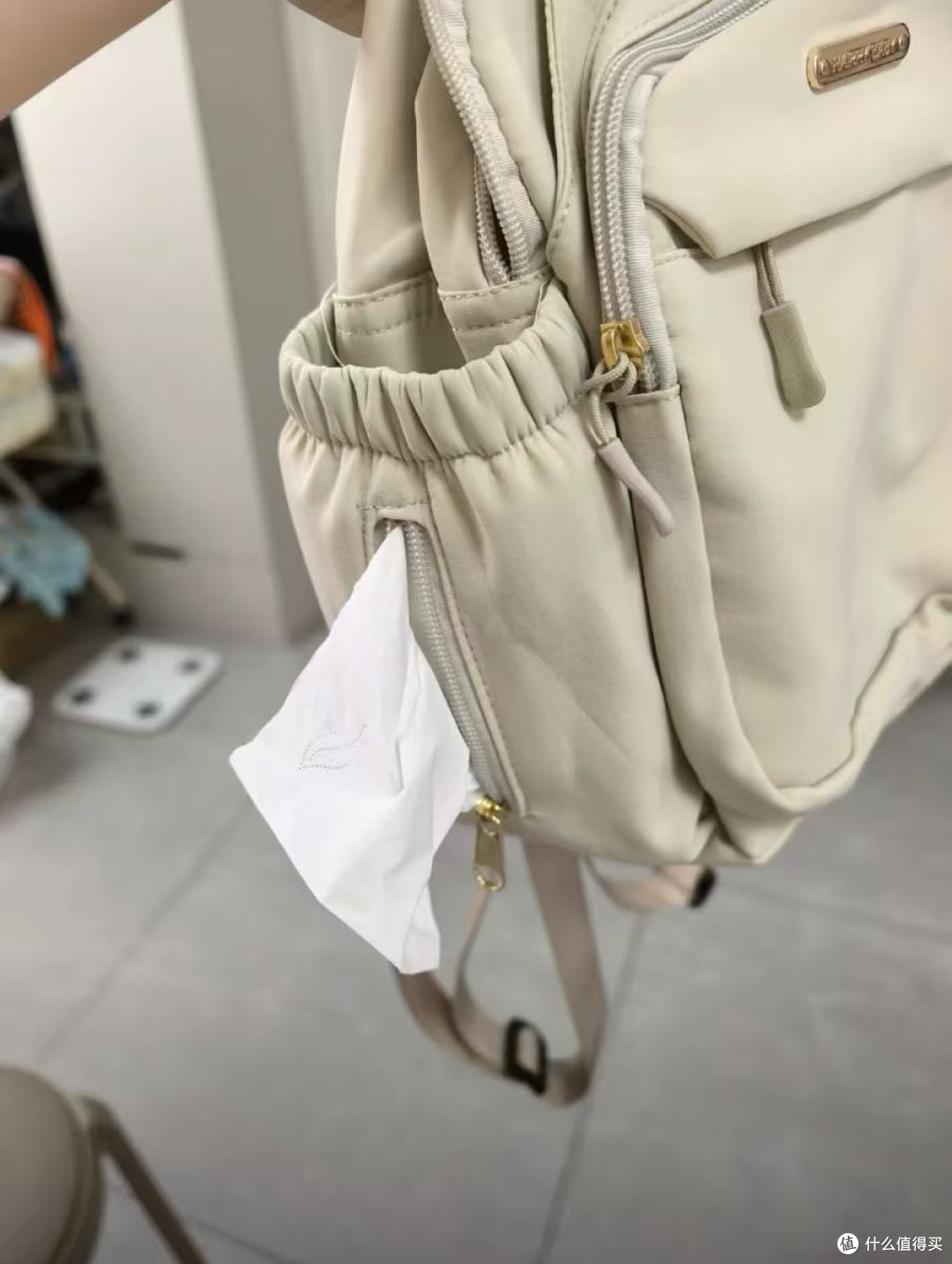 多功能双肩背包 分区合理不翻找
