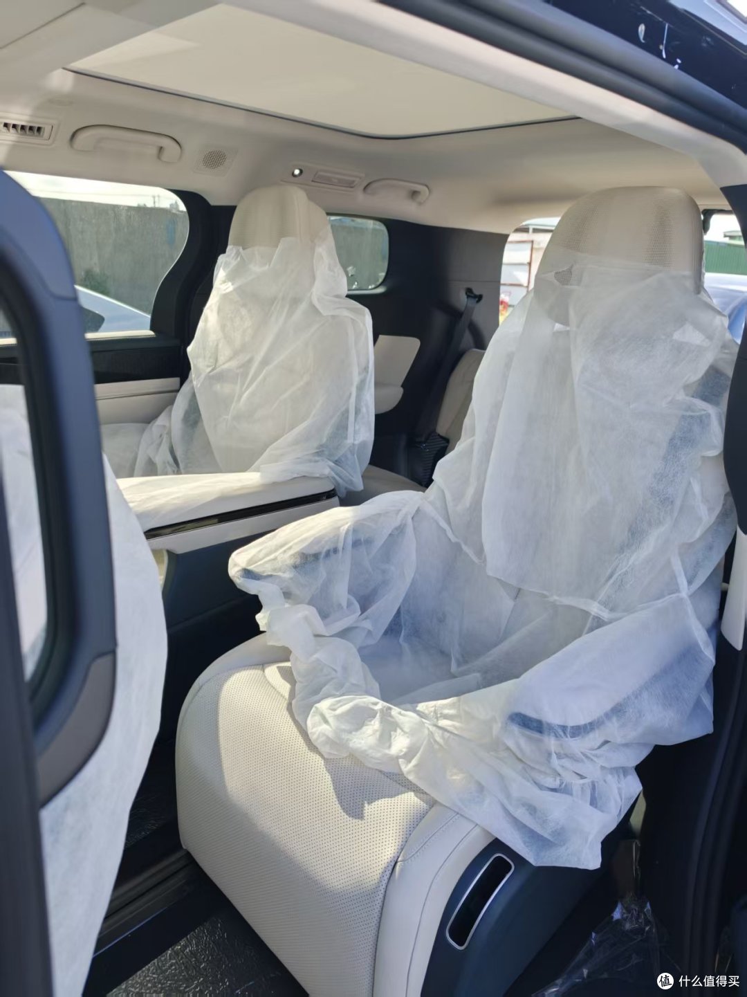 从Model 3到MPV:我带全家试驾4台车,卡在"舒适"和"安全"之间