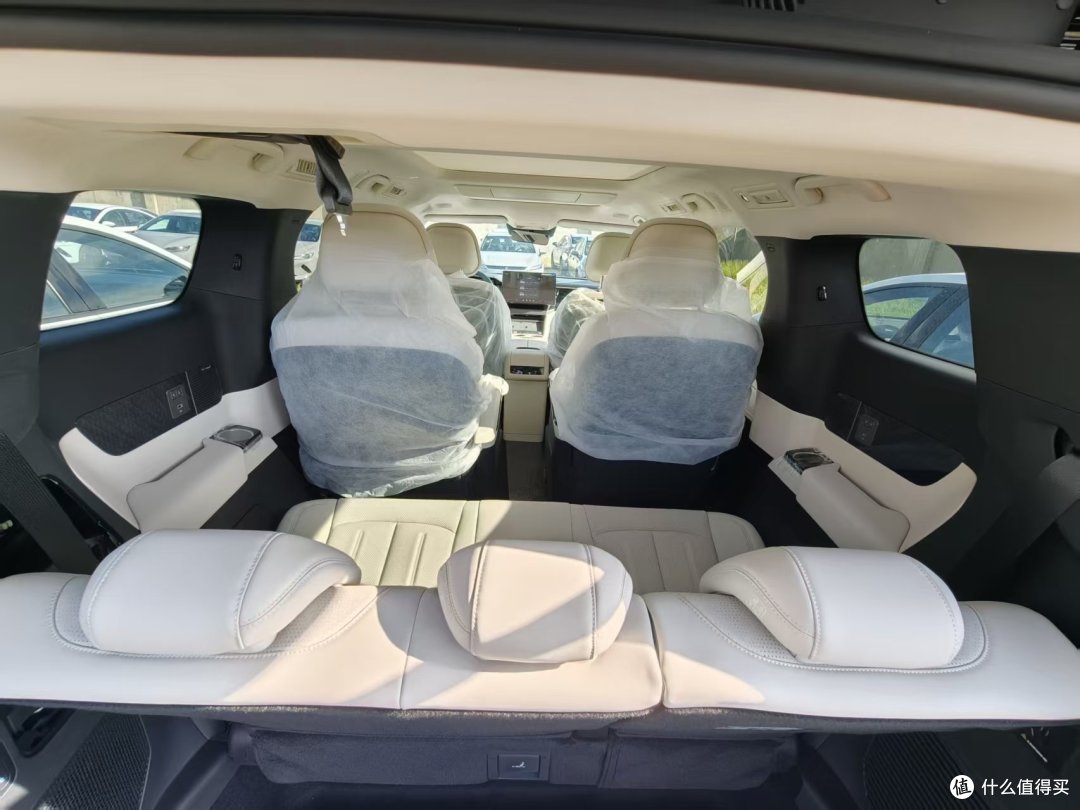 从Model 3到MPV:我带全家试驾4台车,卡在"舒适"和"安全"之间