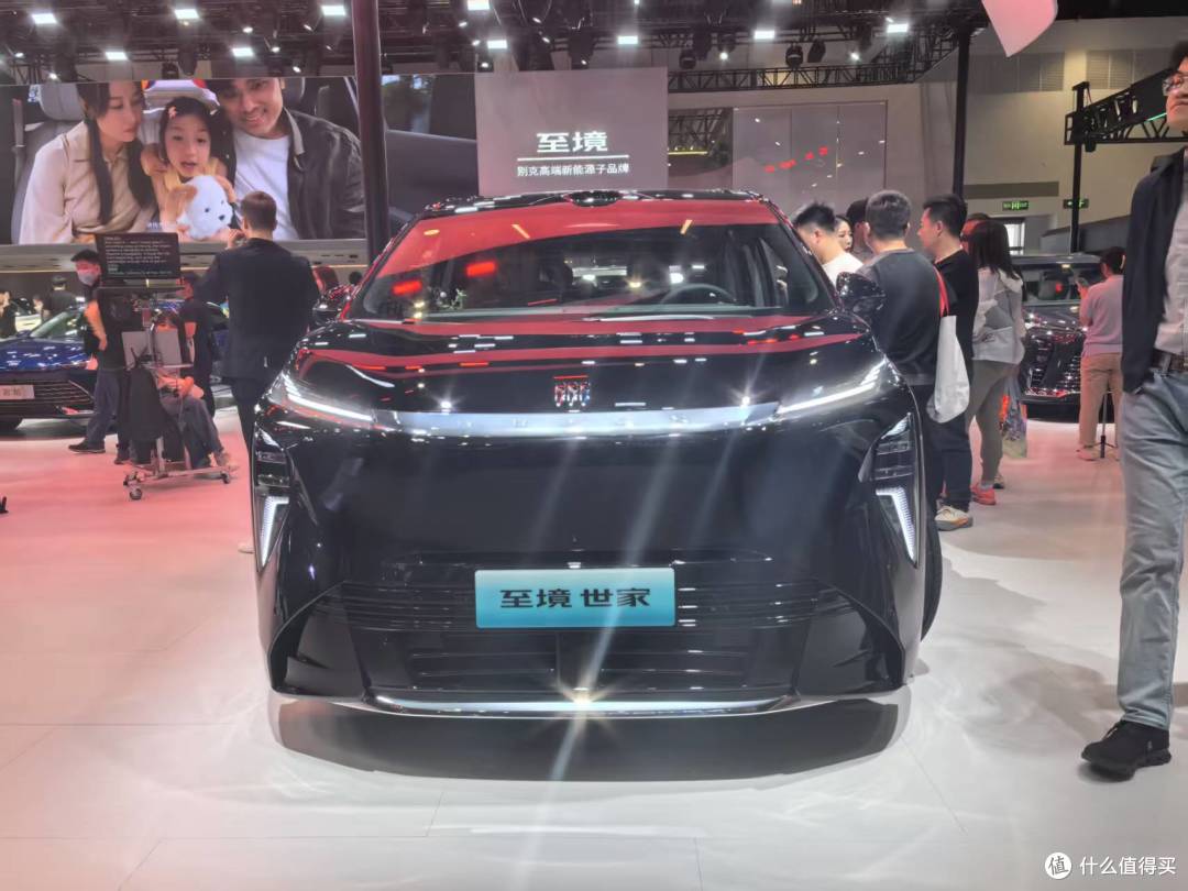 从Model 3到MPV:我带全家试驾4台车,卡在"舒适"和"安全"之间