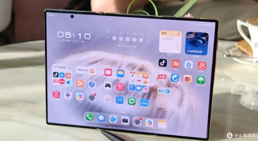 华为目前“值得捡漏”的三折叠,16GB+1TB暴跌5000元,可以入手了