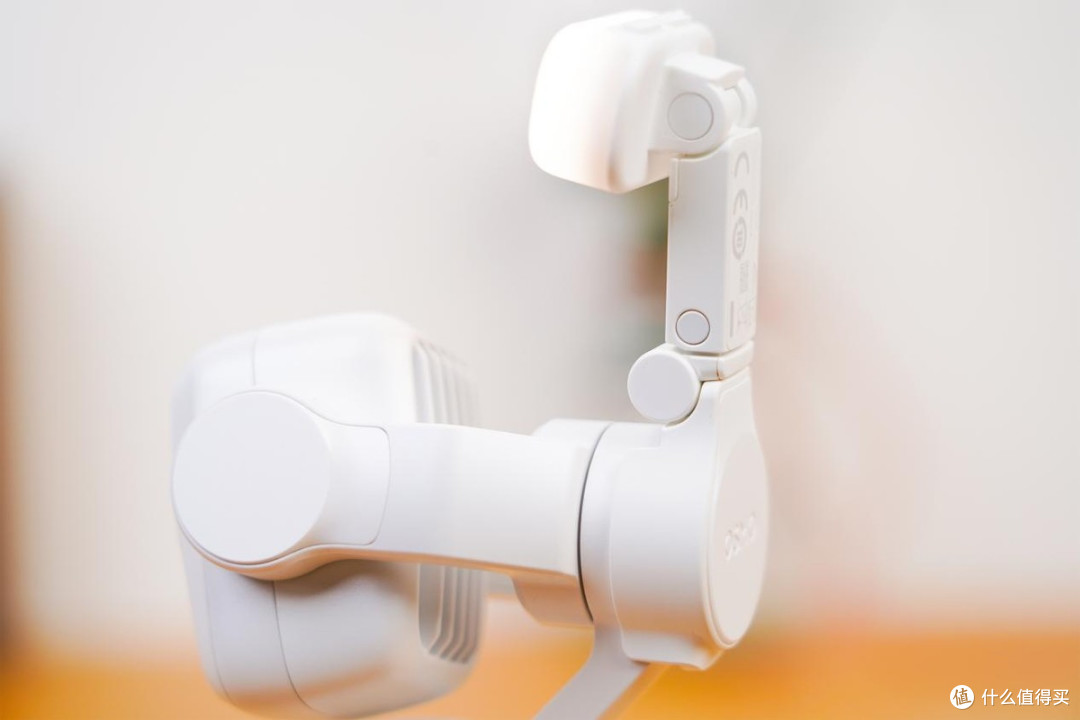 大疆Osmo Pocket 4P珠光白版上手：颜值实力兼备的口袋影像新选择