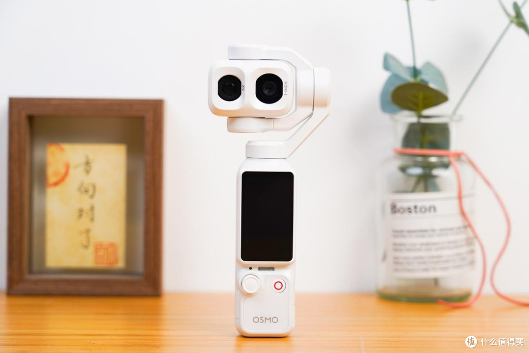大疆Osmo Pocket 4P珠光白开箱：把珠光质感装进口袋