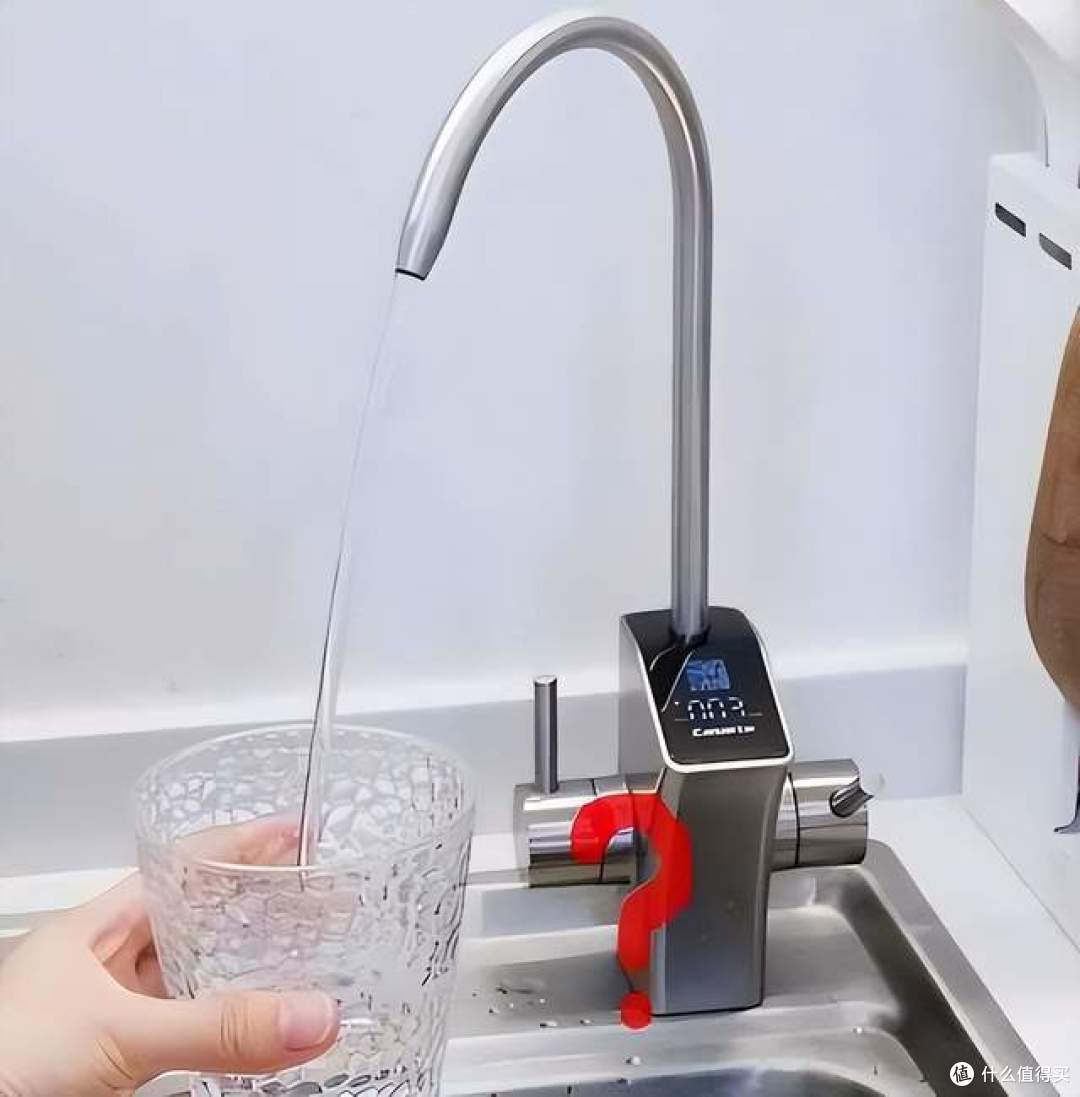 净水器怎么选?内行人告诫:满足这3个条件就行,买太贵纯属浪费钱!