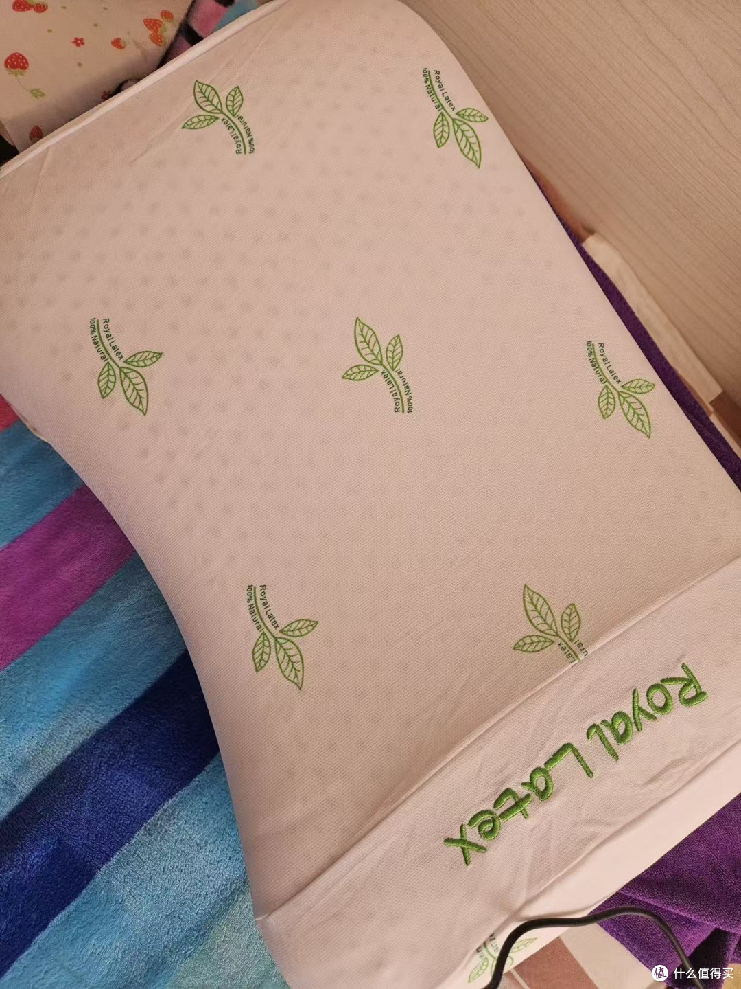 平滑枕面不压脸,护肩设计托住好体态