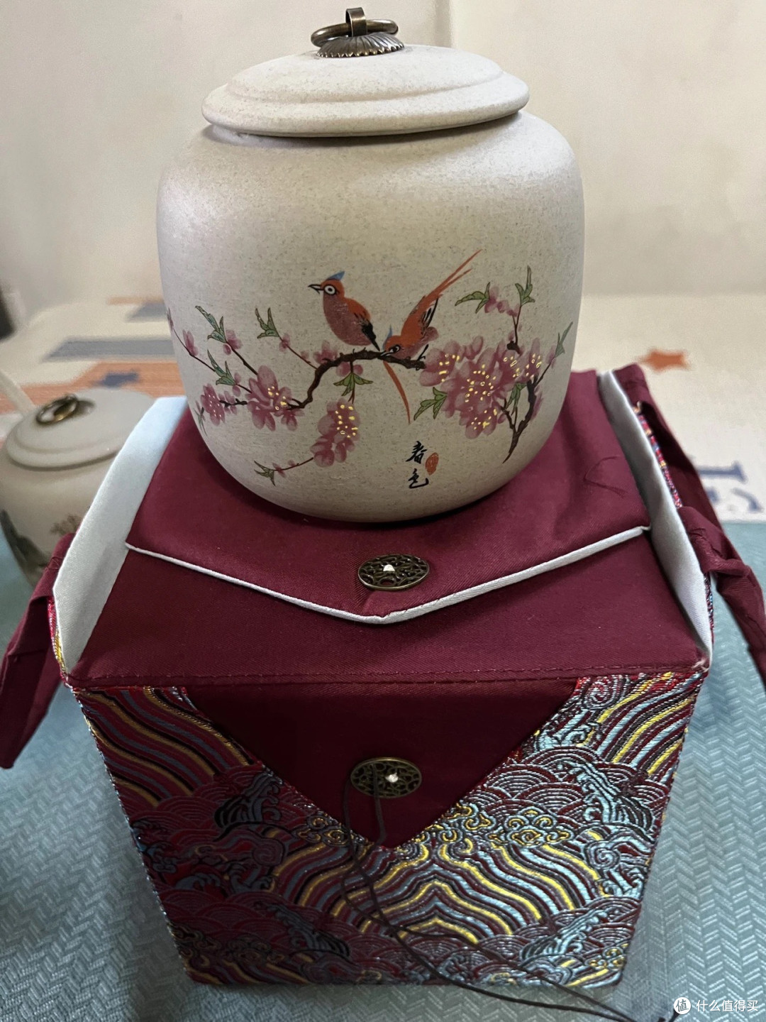 给爱喝茶的长辈备礼，我最后选了这种布艺茶叶罐