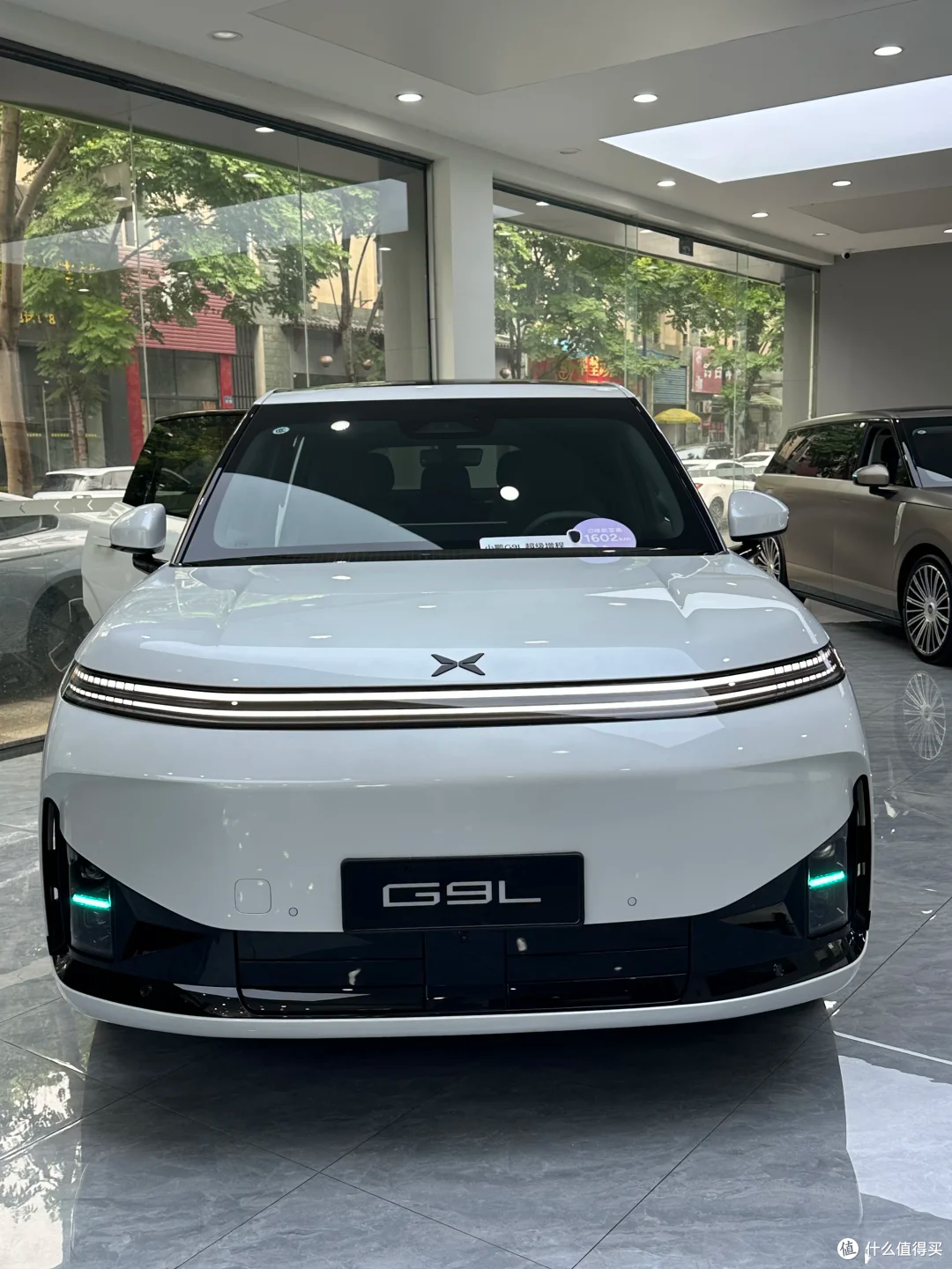 25.98万买5米1大五座?小鹏G9L官宣:全系后轮转向+800V,太卷了
