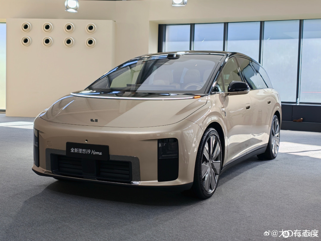 理想i9卖36.98万,蔚来ES8租电29.88万:这次真难选了